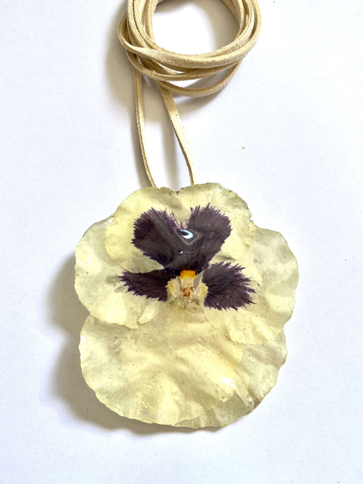 Pensamiento gigante:collar