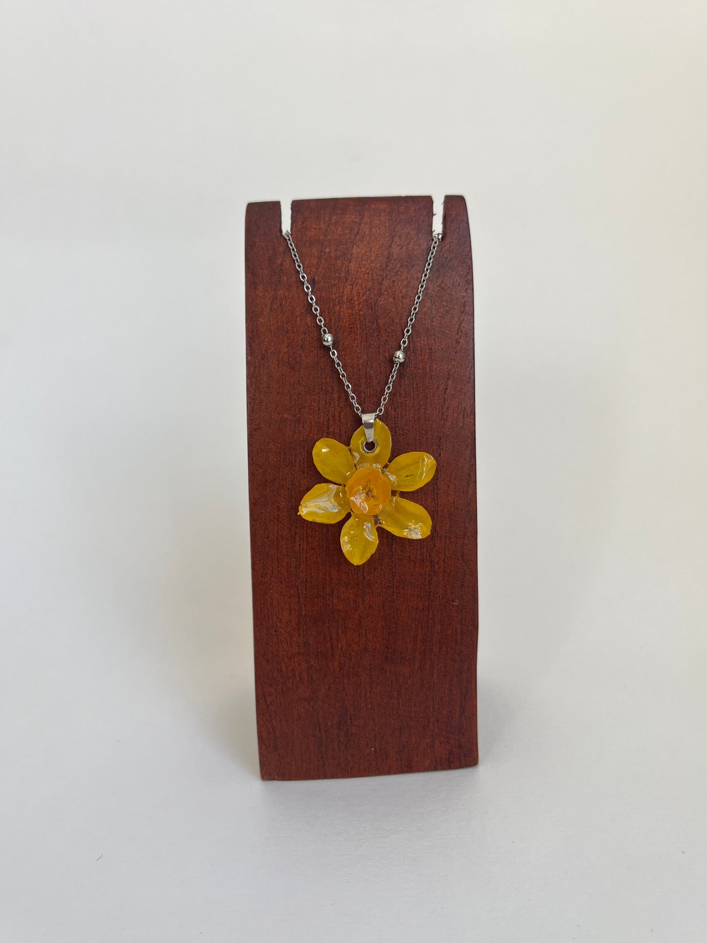Narciso: collar cadena